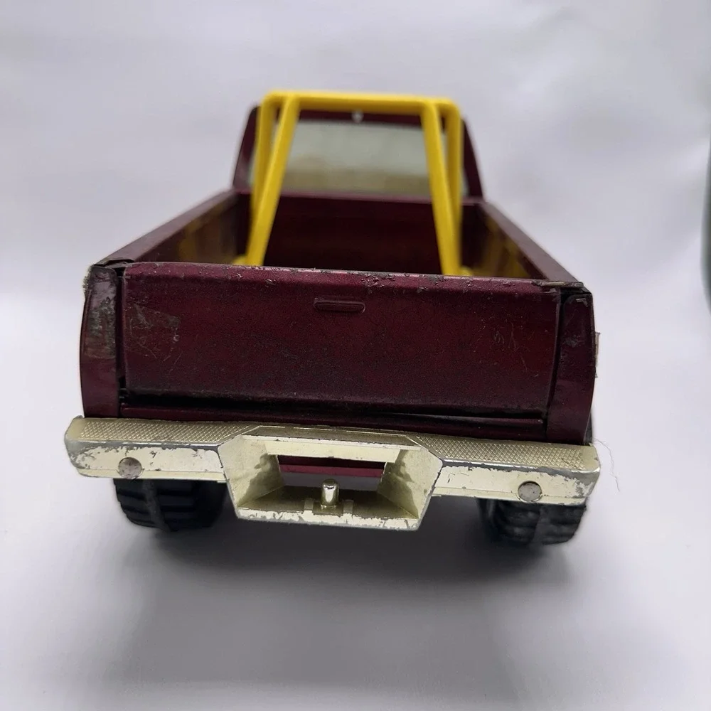 Vintage NYLINT Pressed Steel Rhino 2 LUV 4x4 Chevy Baja Pickup Truck Made In USA